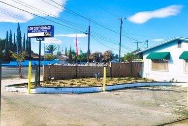 Low Cost Storage - North Hollywood (ALL DRIVE-UP UNITS) - 8200 Webb Avenue Los Angeles, CA 91605