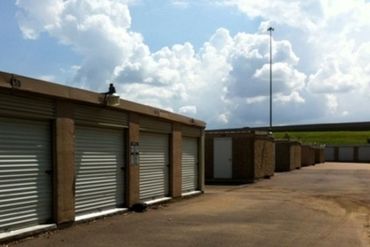 Mid-South Self Storage - 841 Town And Country Drive Southaven, MS 38671