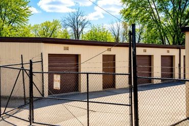 Miles of Storage - 1434 Main Street Anderson, IN 46016