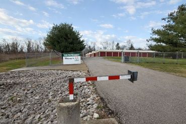 Miles of Storage - 4724 South Walnut Street Pike Bloomington, IN 47401