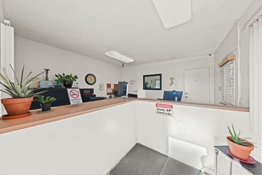 Mini Price Self Storage - 4675 Boulder Hwy Las Vegas, NV 89121