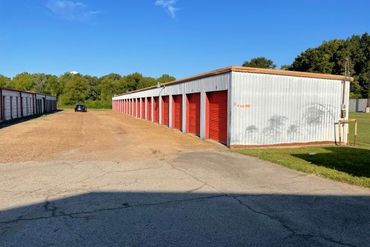 Mini Storage of Texas - 1227 North Jefferson Avenue Mount Pleasant, TX 75455