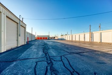 Mission Storage - 401 West Comanche Drive Hobbs, NM 88240