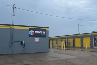 Move It Storage - 2902 South Padre Island Drive Corpus Christi, TX 78415