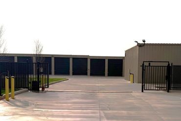 Mustang Storage - 721 North Clear Springs Road Mustang, OK 73064