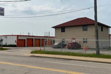 National Storage Lakewood East - 11600 Berea Road Cleveland, OH 44102