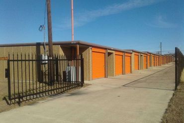 North West Hills Self Storage - 515 Cottingham Drive Temple, TX 76504