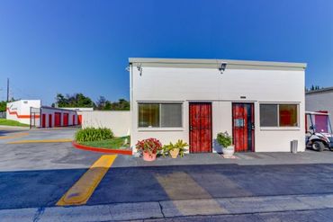 Palmyra Mini Storage - 512 West Palmyra Avenue Orange, CA 92868