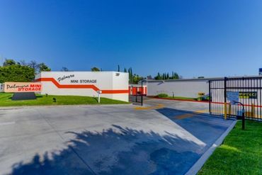 Palmyra Mini Storage - 512 West Palmyra Avenue Orange, CA 92868