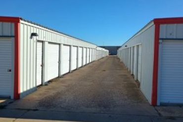 Pampa Storage Center - 2520 North Hobart Street Pampa, TX 79065