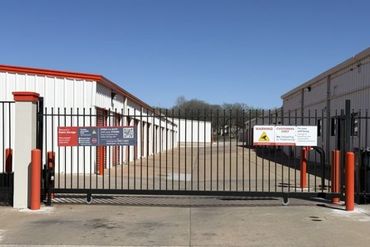 Public Storage - 2801 SW Lee Blvd Lawton, OK 73505