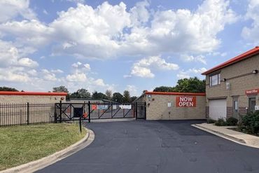Public Storage - 1149 S. Frontage Rd. Romeoville, IL 60446