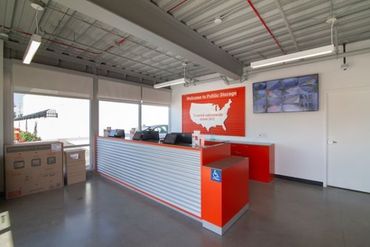 Public Storage - 7660 Balboa Blvd Van Nuys, CA 91406