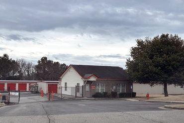 Public Storage - 714 Loganville Hwy Winder, GA 30680