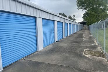 Radiant Storage - 110 Tenney Street Bridge City, TX 77611