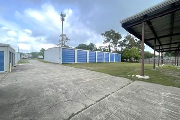 Radiant Storage - 110 Tenney Street Bridge City, TX 77611