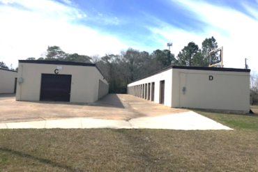 Radiant Storage - 6111 Gulfway Drive Groves, TX 77619