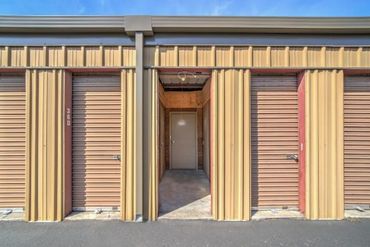 Redwood Self Storage - 425 Houser Street Cotati, CA 94931