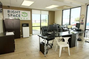 RightSpace Storage - 6444 E Broadway Blvd Tucson, AZ 85710