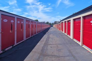 Rocket Self Storage - 539 Olive Ave Vista, CA 92083
