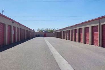 SecurCare - 3301 Truxtun Avenue Bakersfield, CA 93301