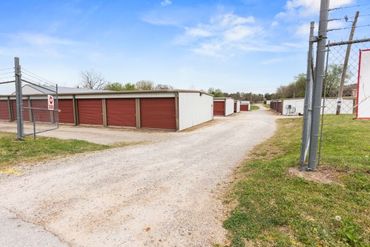 Silverback Storage - 425 Hammons Avenue Berryville, AR 72616