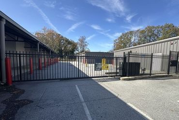 SmartStop Self Storage - 899 East Main Street Spartanburg, SC 29302
