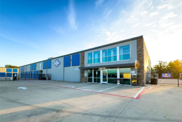 Solid Ground Storage - 505 U.S. 290 Elgin, TX 78621