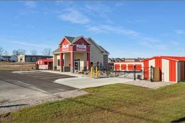 South Warren Storage Bowling Green, Kentucky - 6449 Nashville Road Bowling Green, KY 42101