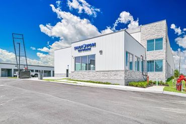SPACE 2 STORE Self Storage - 2036 De Navarra Parkway Cape Coral, FL 33909