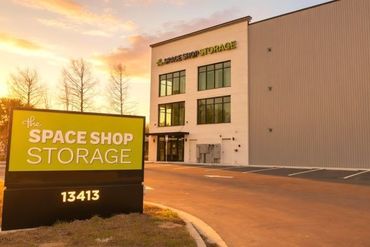 Space Shop Self Storage - 13435 North Main Street Jacksonville, FL 32218