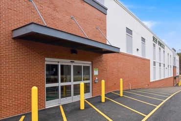 Space Shop Self Storage - 4379 Wade Green Road Kennesaw, GA 30144