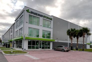 Space Shop Self Storage - 3323 17th Street Sarasota, FL 34235