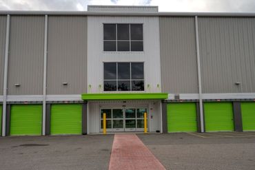 Space Shop Self Storage - 3323 17th Street Sarasota, FL 34235