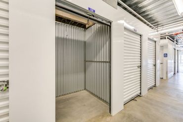 Storage Etc. - Koreatown - 2880 James M Wood Boulevard Los Angeles, CA 90006