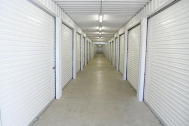 Storage Rentals of America - 804 Vernon Valley Drive Cedar Rapids, IA 52403