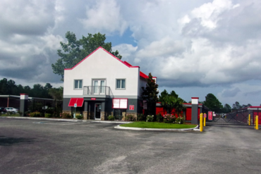 Storage Rentals of America - 2787 U.S. 501 Conway, SC 29526