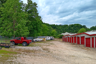 Storage Rentals of America - 902 McNutt School Road Festus, MO 63028