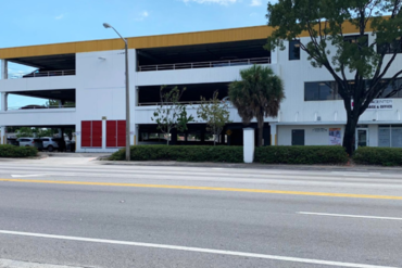 Storage Rentals of America - 1000 West Pembroke Road Hallandale Beach, FL 33009