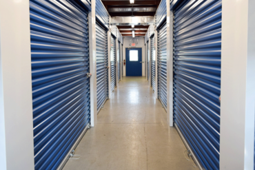 Storage Rentals of America - 2502 West Vernon Avenue Kinston, NC 28504
