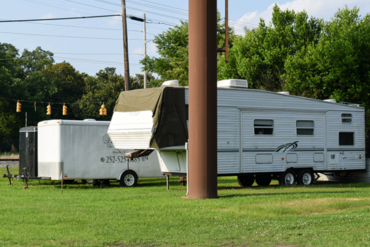Storage Rentals of America - 2502 West Vernon Avenue Kinston, NC 28504