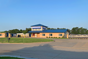 Storage Rentals of America - 2749 Eureka Terrace Manhattan, KS 66503