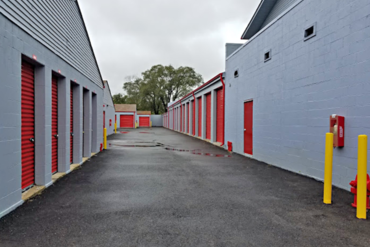 Storage Rentals of America - 210 John Street North Aurora, IL 60542