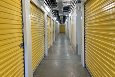 Storage Rentals of America - 4066 Silver Star Road Orlando, FL 32808