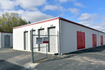 Storage Rentals of America - 623 Greenbriar Road Warner Robins, GA 31093