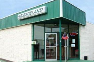 Storageland - 108 W Columbia Dr Kennewick, WA 99336