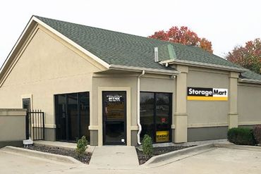 StorageMart - 953 Southeast Oldham Parkway Lee's Summit, MO 64081