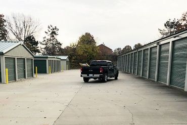 StorageMart - 953 Southeast Oldham Parkway Lee's Summit, MO 64081