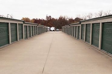StorageMart - 605 Northeast Jefferson Street Blue Springs, MO 64014