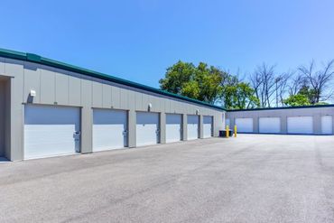StorageMart - 2021 Waukegan Road Deerfield, IL 60015